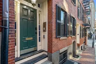 102 Revere St, Boston, MA 02114 - Photo 16