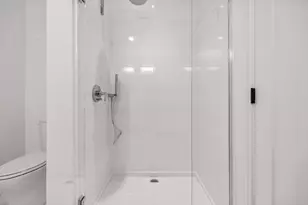 33 A St, Boston, MA 02127 - Photo 12