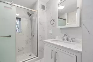 48 Town Hill St, Quincy, MA 02169 - Photo 8