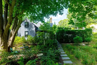 1150 Russells Mills Rd, Dartmouth, MA 02748 - Photo 1