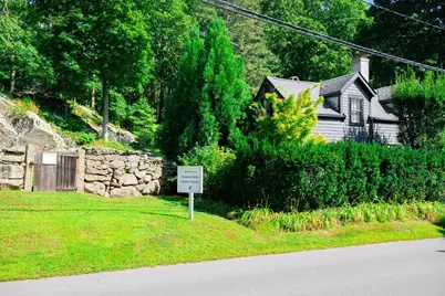 1150 Russells Mills Rd, Dartmouth, MA 02748 - Photo 2