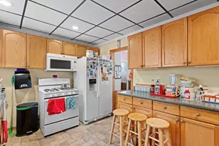 125 Buttonwood St, Boston, MA 02125 - Photo 10