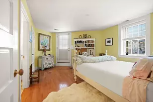 1 W Hill Pl, Boston, MA 02114 - Photo 18