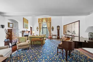 1 W Hill Pl, Boston, MA 02114 - Photo 4