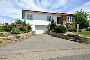 53 Harborview Rd, Hull, MA 02045 - Photo 2