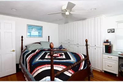 53 Harborview Rd, Hull, MA 02045 - Photo 12