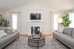 858 Pine St, Raynham, MA 02767 - Photo 16
