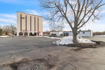 225 Park Ave #5, West Springfield, MA 01089 - Photo 2