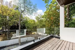 28 Wilson Cir, Newton, MA 02461 - Photo 10