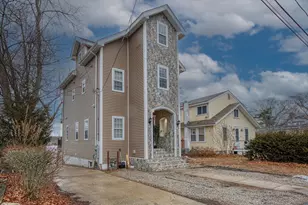 38 Lake Shore Dr, Weymouth, MA 02189 - Photo 1