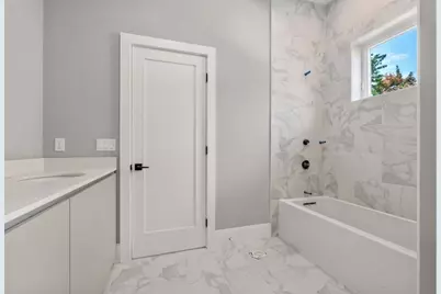 32 Wilson #32, Newton, MA 02461 - Photo 8