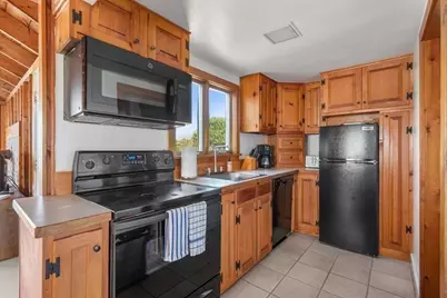 37 Quaise Rd, Nantucket, MA 02554 - Photo 14