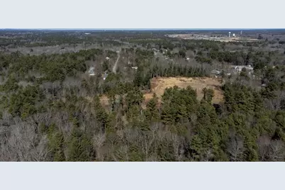 194 Bedford St, Middleborough, MA 02346 - Photo 16