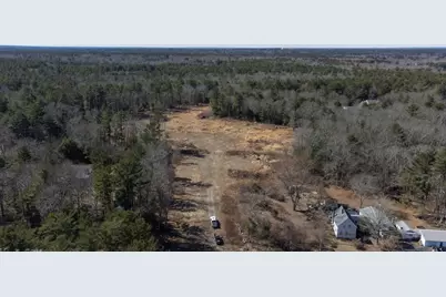 194 Bedford St, Middleborough, MA 02346 - Photo 6