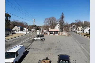 1015 Lakeview Ave, Dracut, MA 01826 - Photo 2