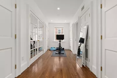 41 Chestnut St, Boston, MA 02108 - Photo 30
