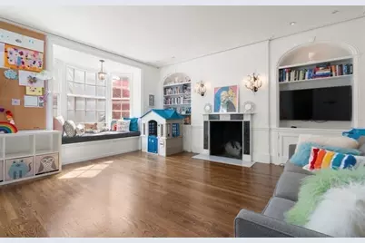 41 Chestnut St, Boston, MA 02108 - Photo 26