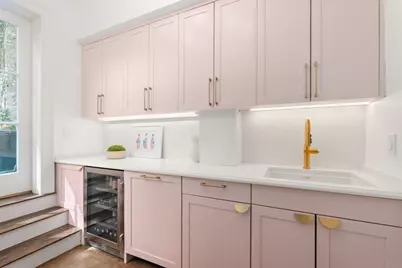 41 Chestnut St, Boston, MA 02108 - Photo 12