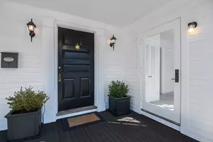 2 and 2A Harbor St, Manchester by the Sea, MA 01944 - Photo 4