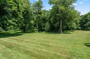 3 Suburban Rd, Worcester, MA 01602 - Photo 6