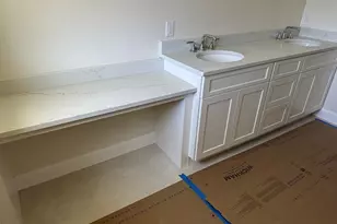 2 Libbey Ln, Grafton, MA 01536 - Photo 12