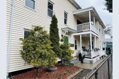 43 Lincoln Street, Cambridge, MA 02141 - Photo 2