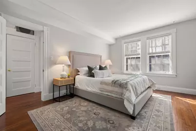 14 Pinckney Street, Boston, MA 02114 - Photo 18