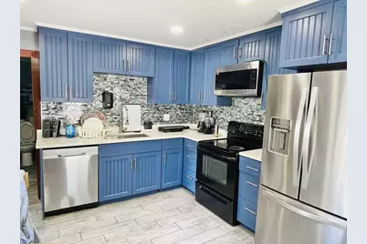 92 Mill St, Lancaster, MA 01523 - Photo 2