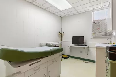 25 Lowell St #1, Wilmington, MA 01887 - Photo 4