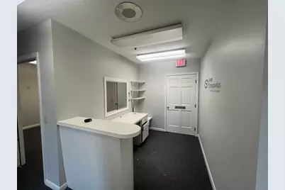 87 Main St #9, Rutland, MA 01543 - Photo 2