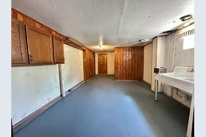 137 Carroll St, Springfield, MA 01108 - Photo 18