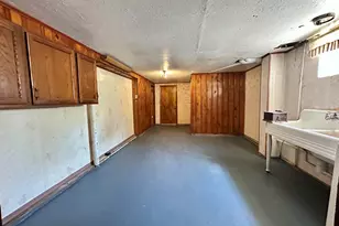 137 Carroll St, Springfield, MA 01108 - Photo 18