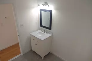 26 Russell St, Hadley, MA 01035 - Photo 16