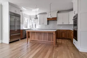 2 Emerald Dr, Hopkinton, MA 01748 - Photo 2