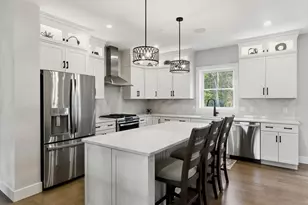 14 Elise Ave, Londonderry, NH 03053 - Photo 32