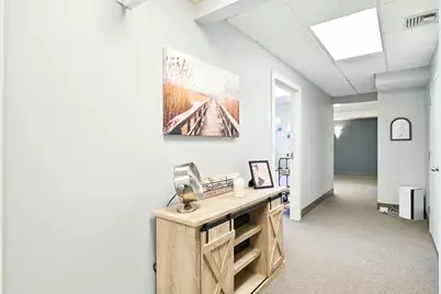 200 N Main St #11, East Longmeadow, MA 01028 - Photo 12