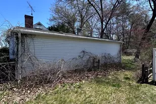 514 Dewey St, West Springfield, MA 01089 - Photo 6