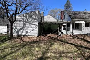 514 Dewey St, West Springfield, MA 01089 - Photo 8