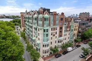 4 Charlesgate E, Boston, MA 02215 - Photo 14