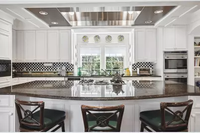 135 Marsh St, Belmont, MA 02478 - Photo 8