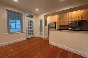 191 Winthrop Rd, Brookline, MA 02445 - Photo 8