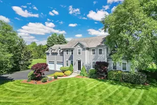 15 Crestview Dr, Deerfield, MA 01373 - Photo 2