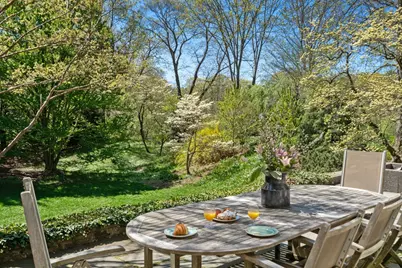 21 Sargent Crossway, Brookline, MA 02445 - Photo 10