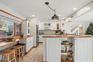 28 Downey St, Hopkinton, MA 01748 - Photo 8