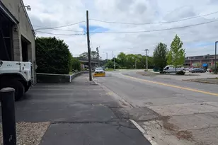 142 W Boylston Dr, Worcester, MA 01606 - Photo 4