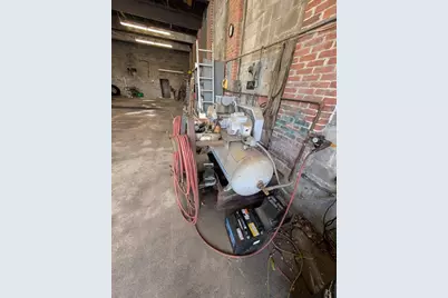 142 W Boylston Dr, Worcester, MA 01606 - Photo 20