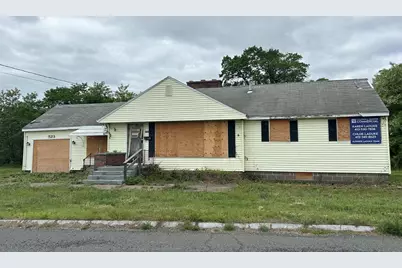 523 James St, Chicopee, MA 01020 - Photo 4