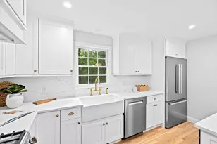 14 Spring St, Hingham, MA 02043 - Photo 8