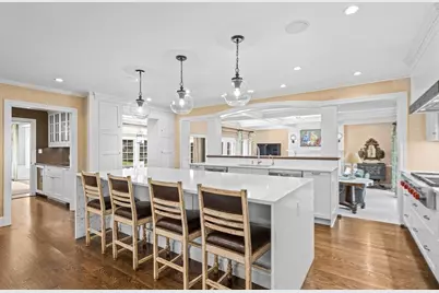 200 Cliff Rd, Wellesley, MA 02481 - Photo 16