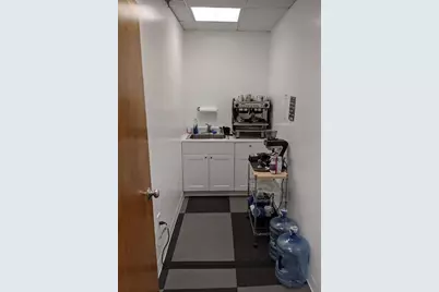 552 Massachusetts Ave #204, Cambridge, MA 02139 - Photo 6